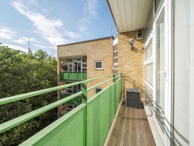 Apartment for rent in Cat Hill