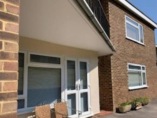House for rent in Surrey