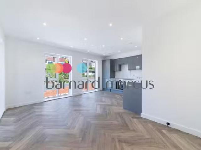Apartment for rent in Southall, Greater London