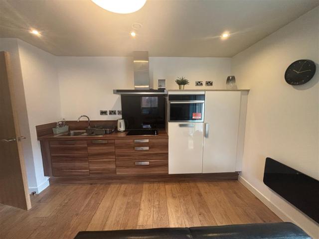 Apartment for rent in Castlegate, Burngreave