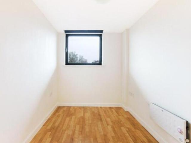 Apartment for rent in South Lane, West Yorkshire