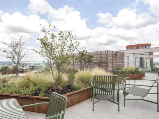 Apartment for rent in Acton, Greater London