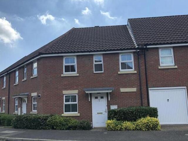 House for rent in Maidenhall, Key Street