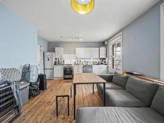 Apartment for rent in Cat Hill