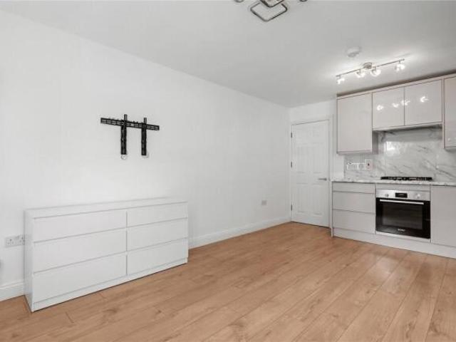 Apartment for rent in Holloway, Greater London