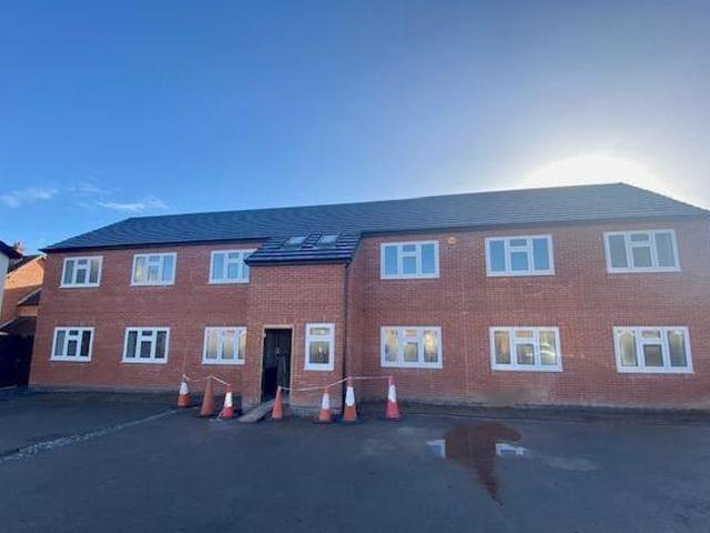 House for rent in Green Close, Warwickshire