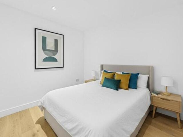 Apartment for rent in Brentford End, Greater London