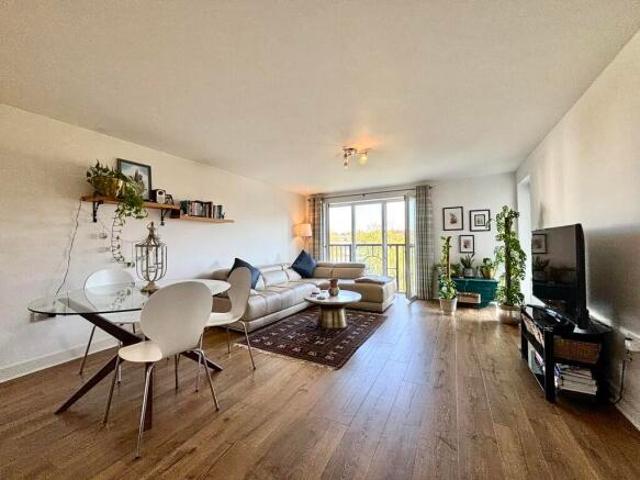 Apartment for rent in Lakenham, East Bank