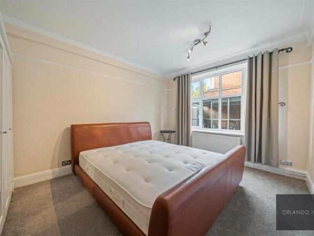 Apartment for rent in Clapham, Greater London