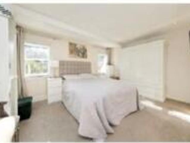 Apartment for rent in Deepcut, Surrey