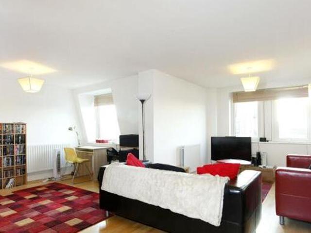 House for rent in Kingston Upon Thames, Greater London