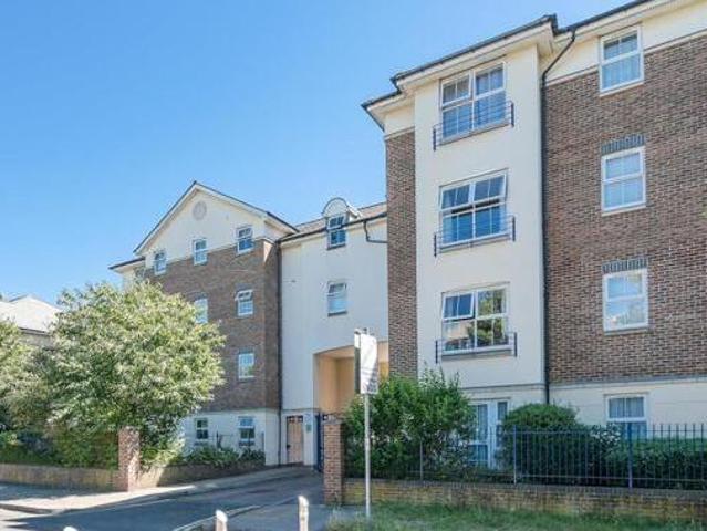 House for rent in Kingston Upon Thames, Greater London