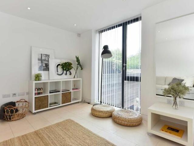 Apartment for rent in Cat Hill