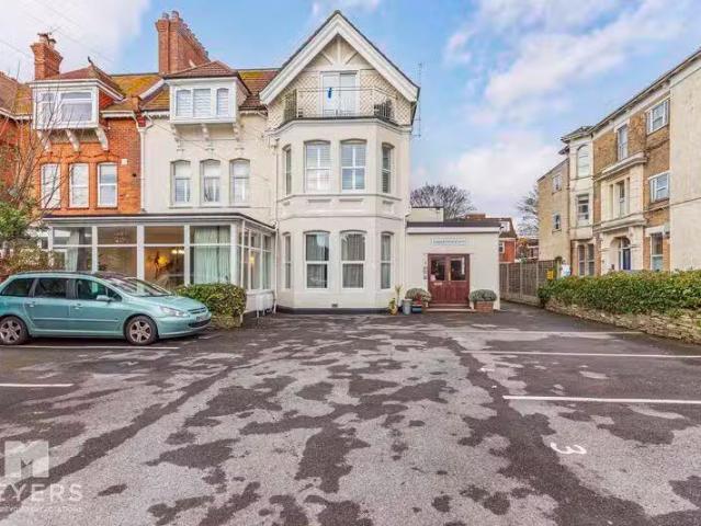 Apartment for rent in Pokesdown, Boscombe