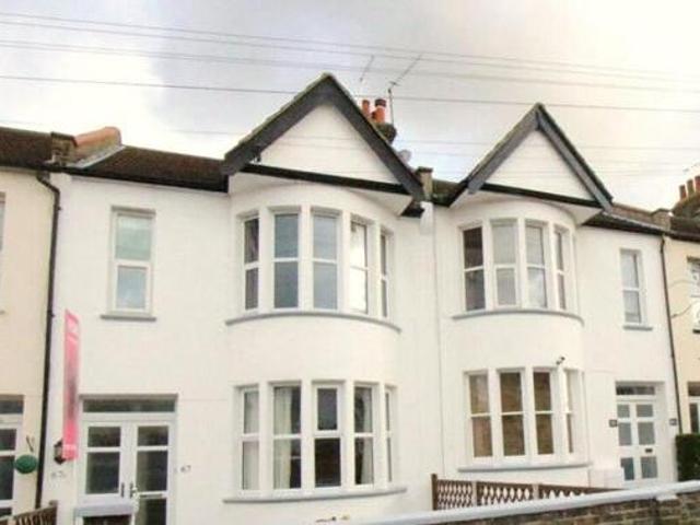 House for rent in Alton Barnes, Essex