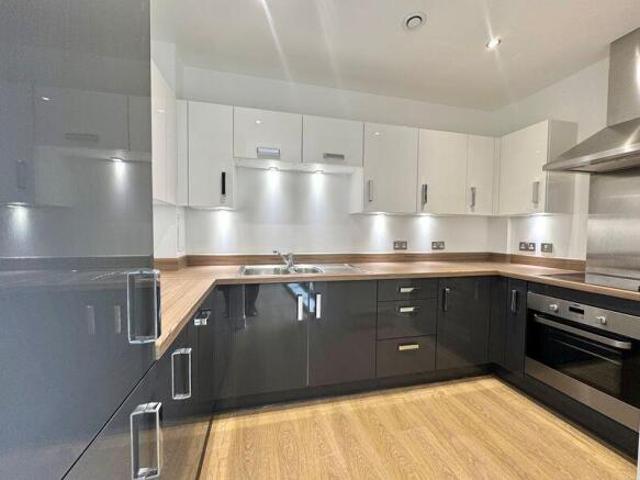 Apartment for rent in Hillview, Surrey
