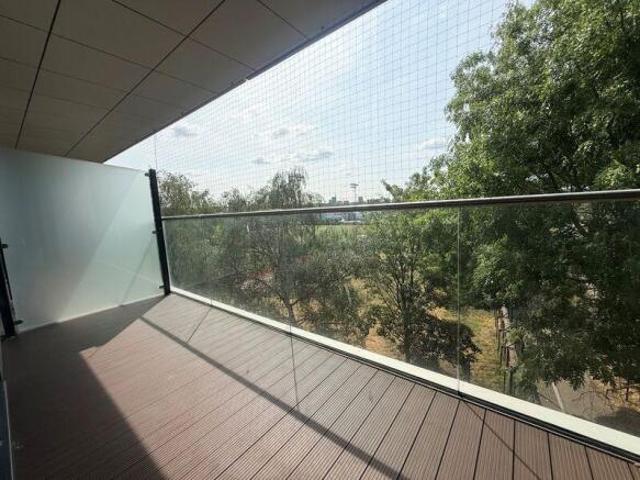 Apartment for rent in Hillview, Surrey