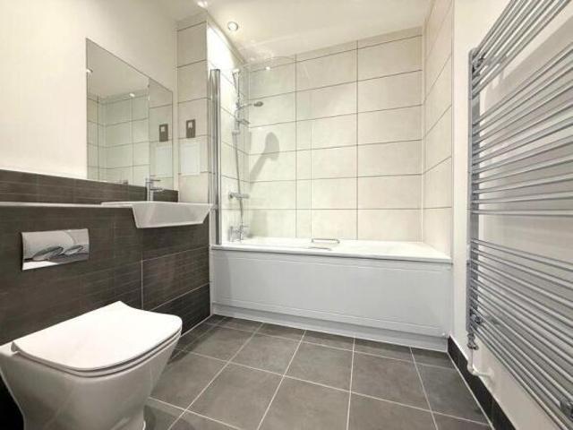 Apartment for rent in Hillview, Surrey