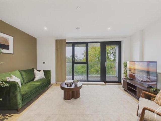 Apartment for rent in Cat Hill, England