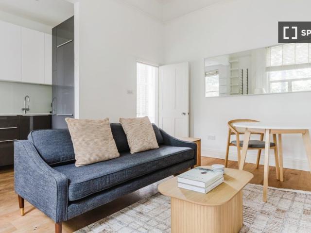 Apartment for rent in Earl's Court, Earl's Court