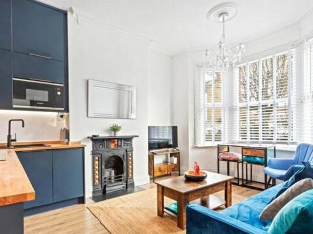 House for rent in Lyons, Greater London