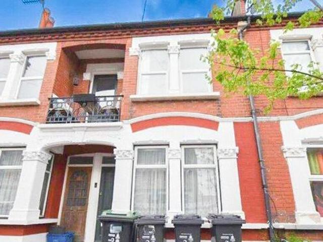 House for rent in Lyons, Greater London
