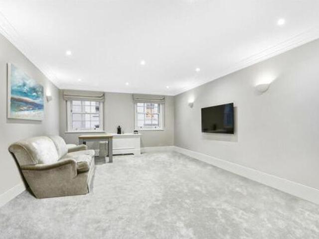 House for sale in City of London, Greater London