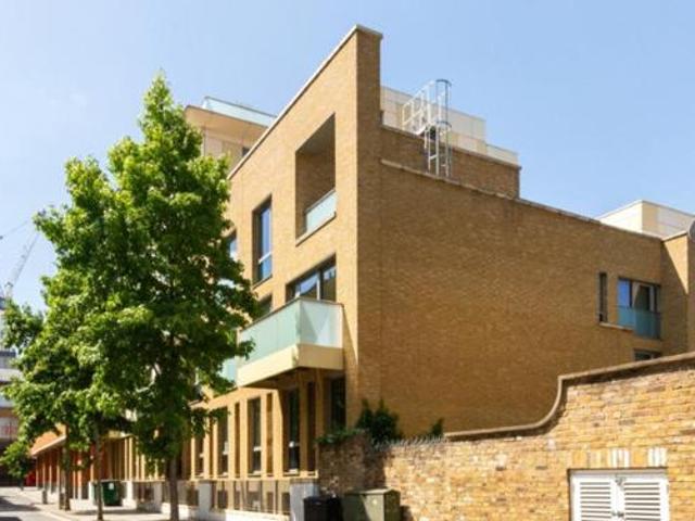 House for rent in Lyons, Greater London