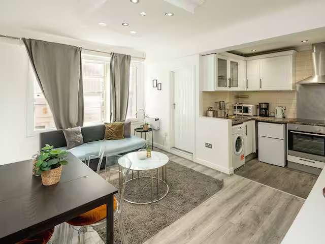 Apartment for rent in Marylebone, Greater London