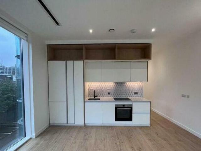 House for rent in Lyons, Greater London