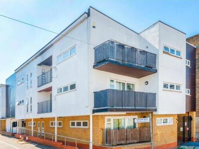House for rent in Lyons, Greater London
