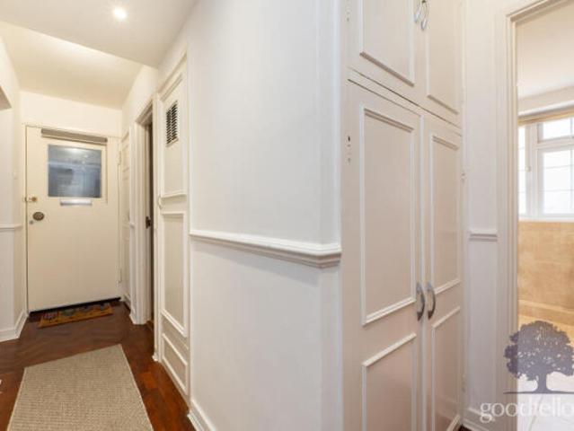Apartment for rent in Cheam, Greater London
