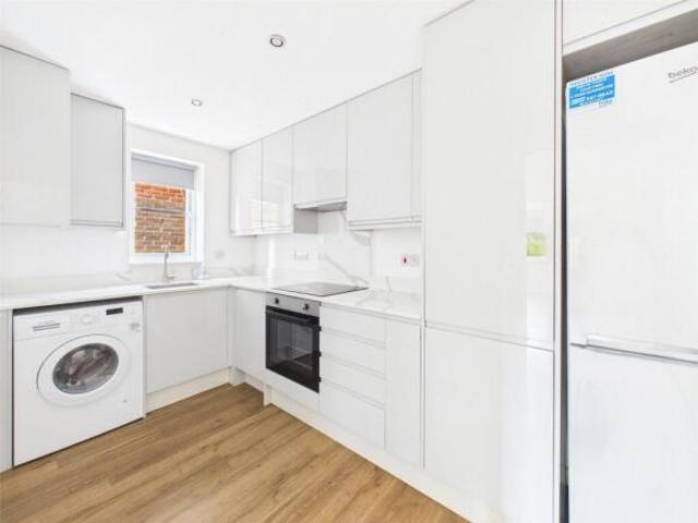 Apartment for rent in Isleworth, Greater London