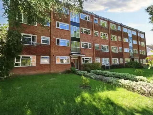 Apartment for rent in Surbiton, Greater London