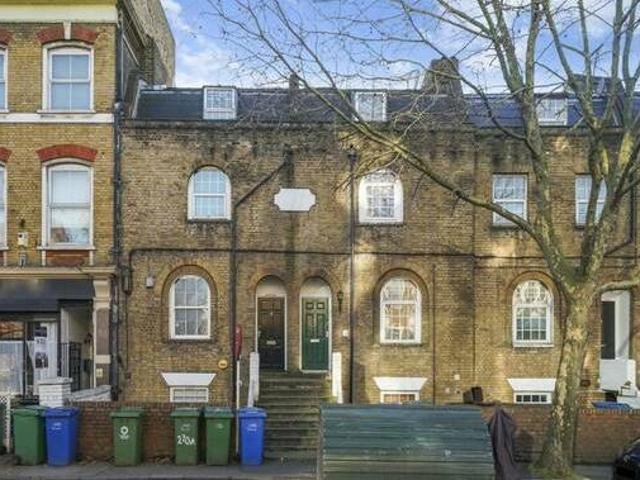 House for rent in Lyons, Greater London
