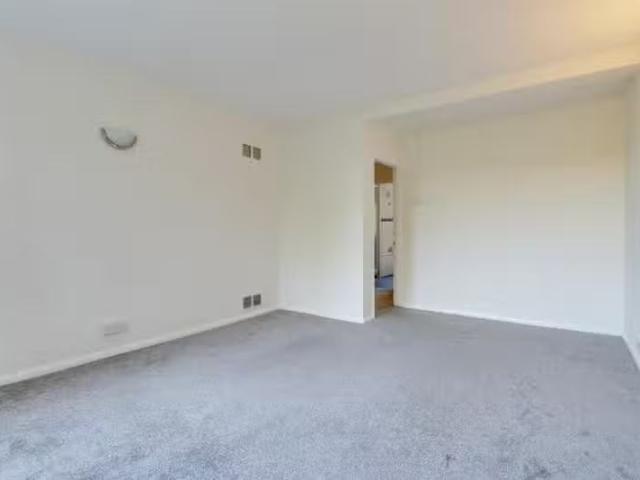 Apartment for rent in Chislehurst, Isle Of Man
