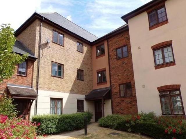 House for rent in Lyons, Greater London