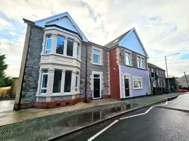 Apartment for rent in Llantwit Fardre, Wales