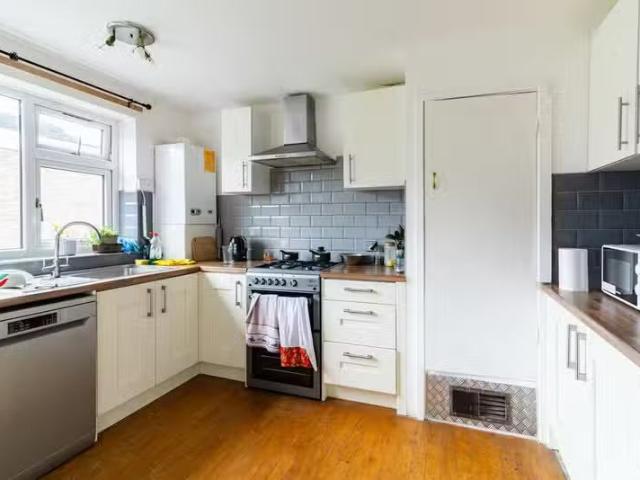 Apartment for rent in Marlborough, Easton Royal
