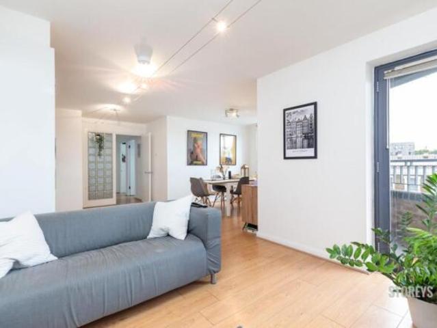 Apartment for rent in Cat Hill, England
