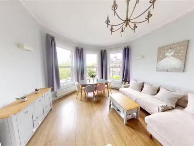 Apartment for rent in Cotham