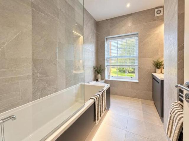 Apartment for rent in Pilgrims' Hatch, Brentwood