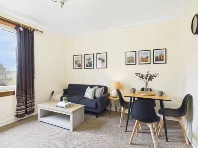 Apartment for rent in Moat, Slateford