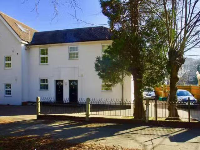 Apartment for rent in Eden Park, Greater London