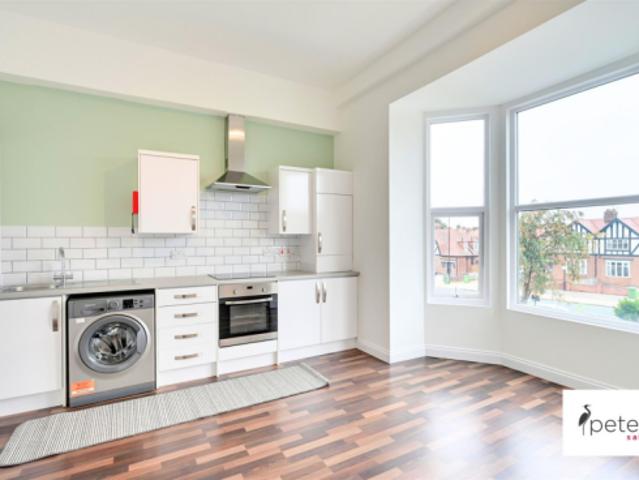 Apartment for rent in Newcastle Road, Ards and North Down District Council