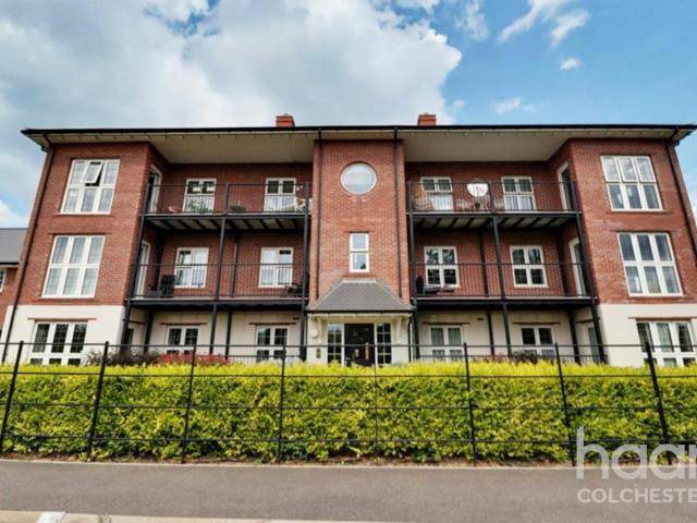 Apartment for rent in Mile End, Fordham Heath