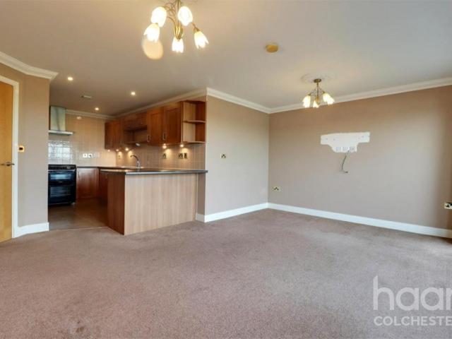 Apartment for rent in Mile End, Fordham Heath