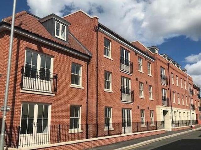 House for rent in Heigham Grove, East Bank