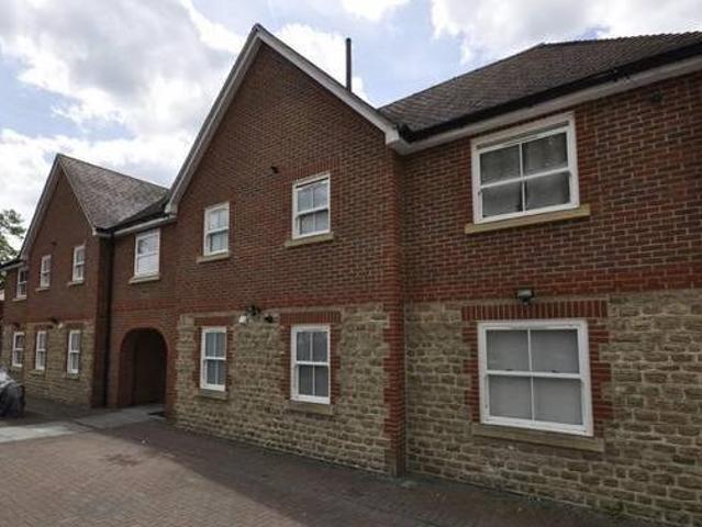 House for rent in Surrey