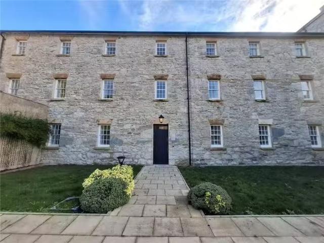 Apartment for rent in Babell, Wales